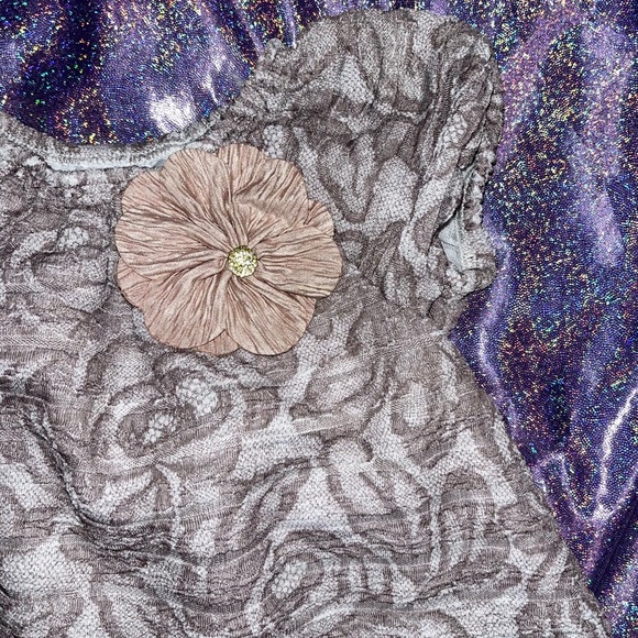 Pippa and Julie Dress - Picture 2 of 6